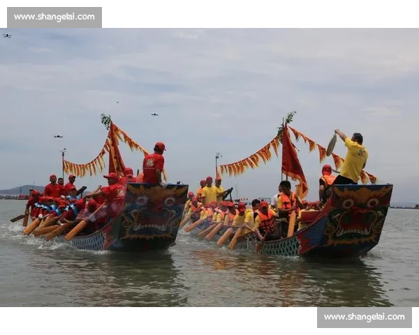 沪上白领龙舟竞渡:桨声激荡青春,共绘协作新篇 沪上白领龙舟竞渡:桨声激荡青春,共绘协作新篇