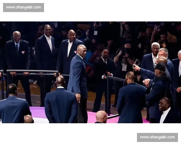 詹姆斯争议发言终结 GOAT 之争！乔丹点赞，球迷：副 GOAT 实至名归