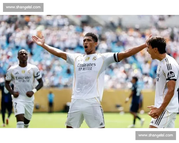 孙杨忆皇马世俱杯：白衣军团点燃童年足球梦