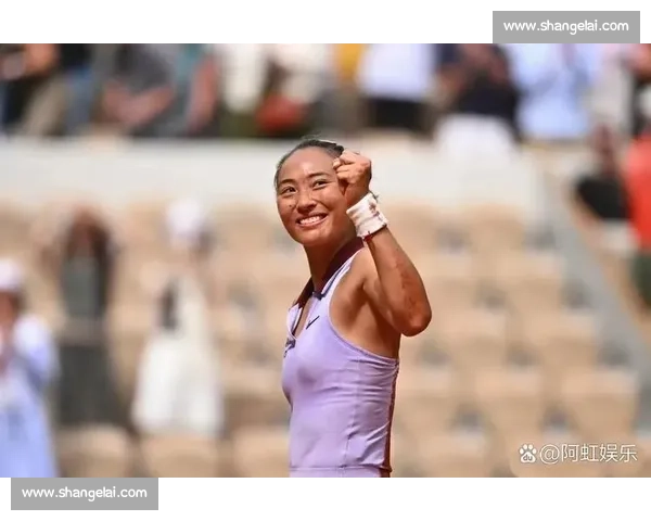 鏖战三盘难破温网魔咒！郑钦文决胜盘崩盘，连续三年止步首轮