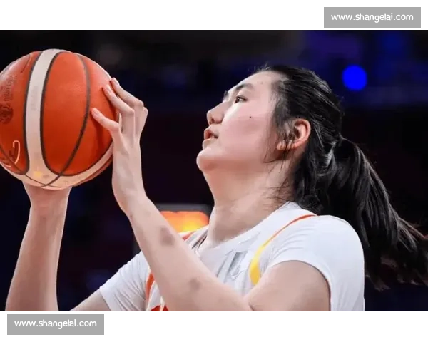 张子宇内线碾压 + 遭日本队恶意侵犯！中国女篮 3 人满分大胜